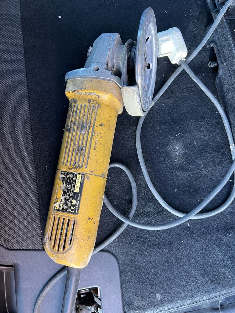 Dewalt DW825, 1400W 125 tarcza