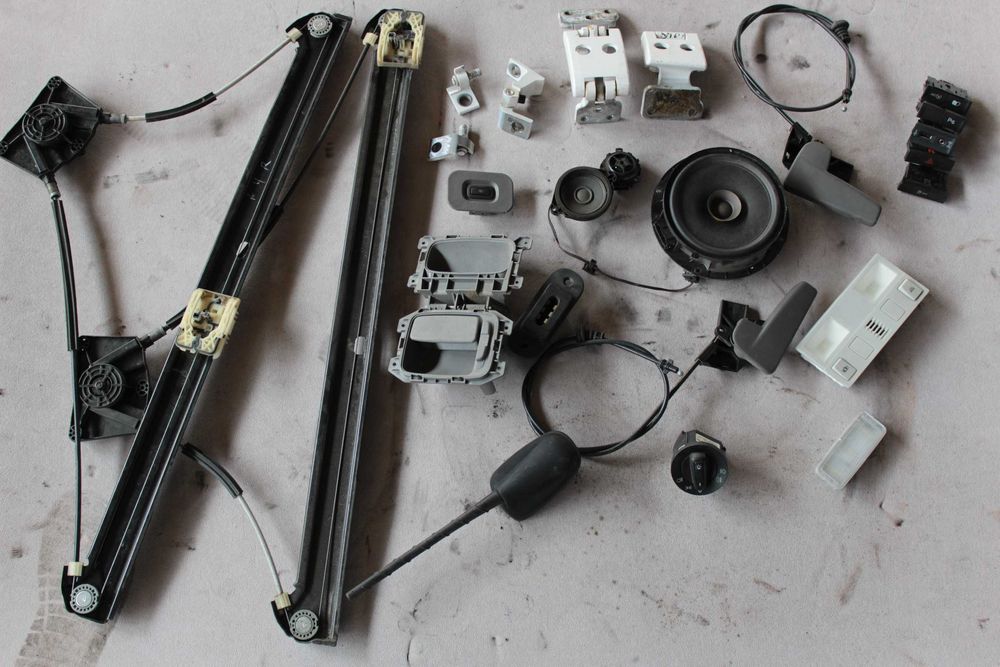 Комплектуючі дверей ручка динамік склопідйомник VW Crafter / Man TGE