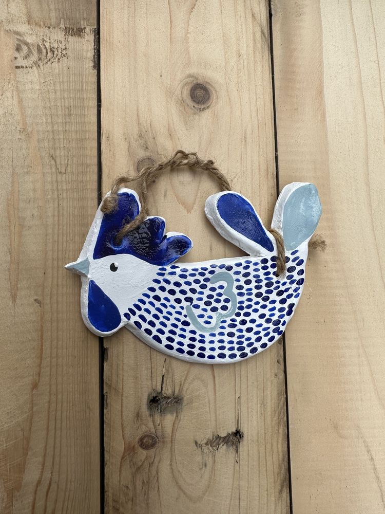 Biały ceramiczny kogut zawieszka wielkanoc Bolesławiec
