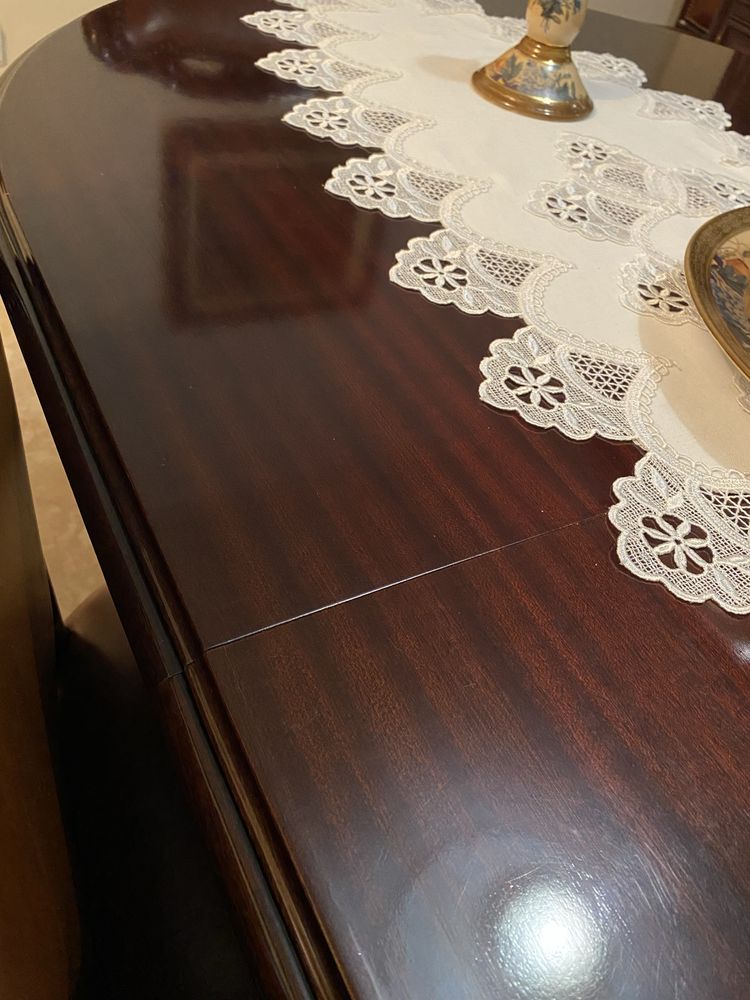 Mesa de jantar com 6 cadeiras