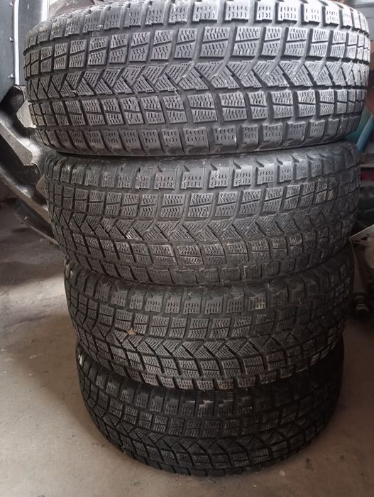 Opony zimowe 225/60/17