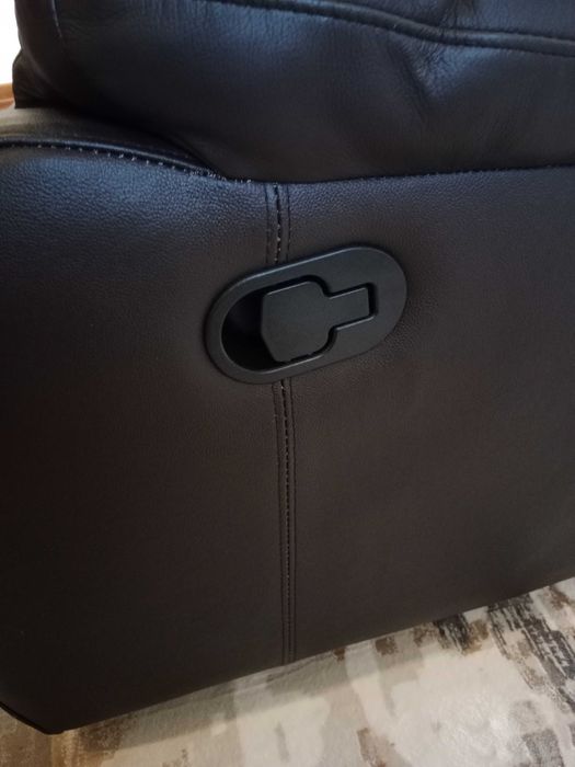 Sofá relax couro castanho escuro 3 lugares