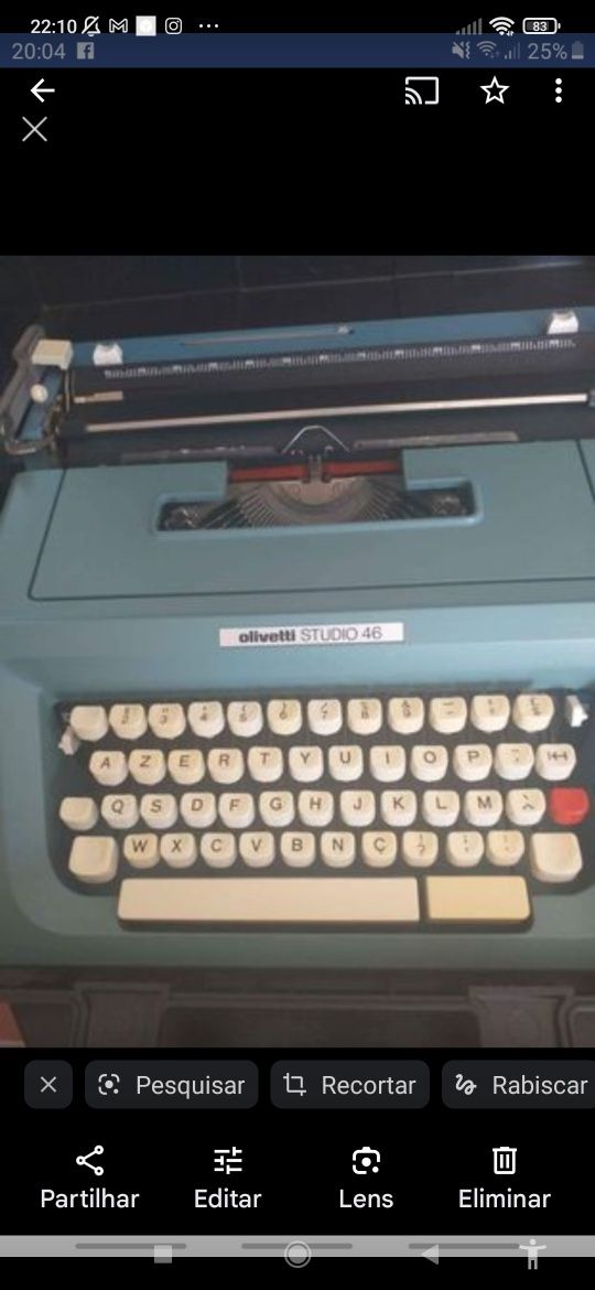 Máquina de escrever Olivetti