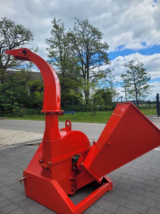 Rozdrabniacz do gałęzi Rębak tarczowy na wałek WOM ciągnika/ traktorka