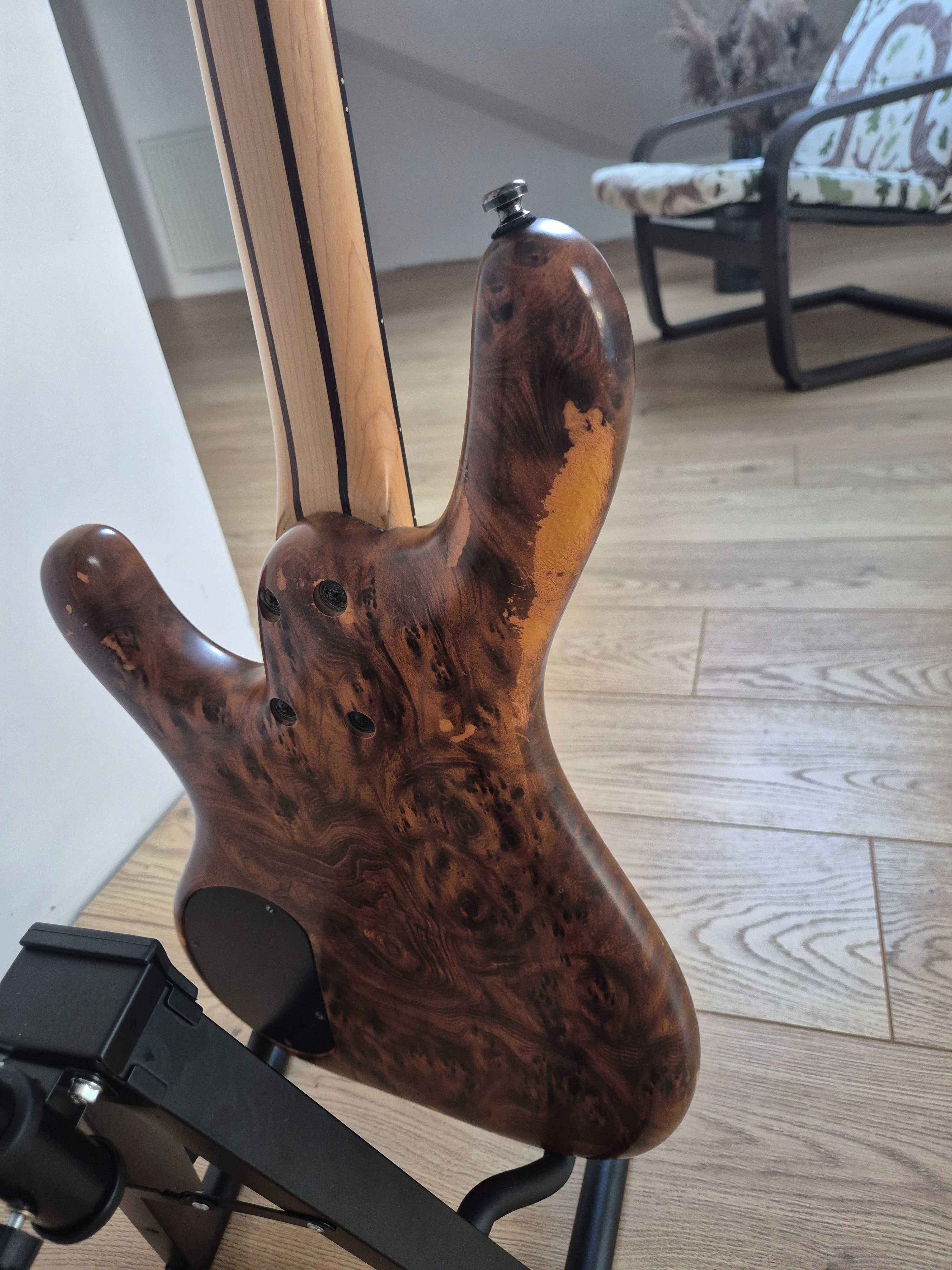 Gitara basowa Ibanez EDB690