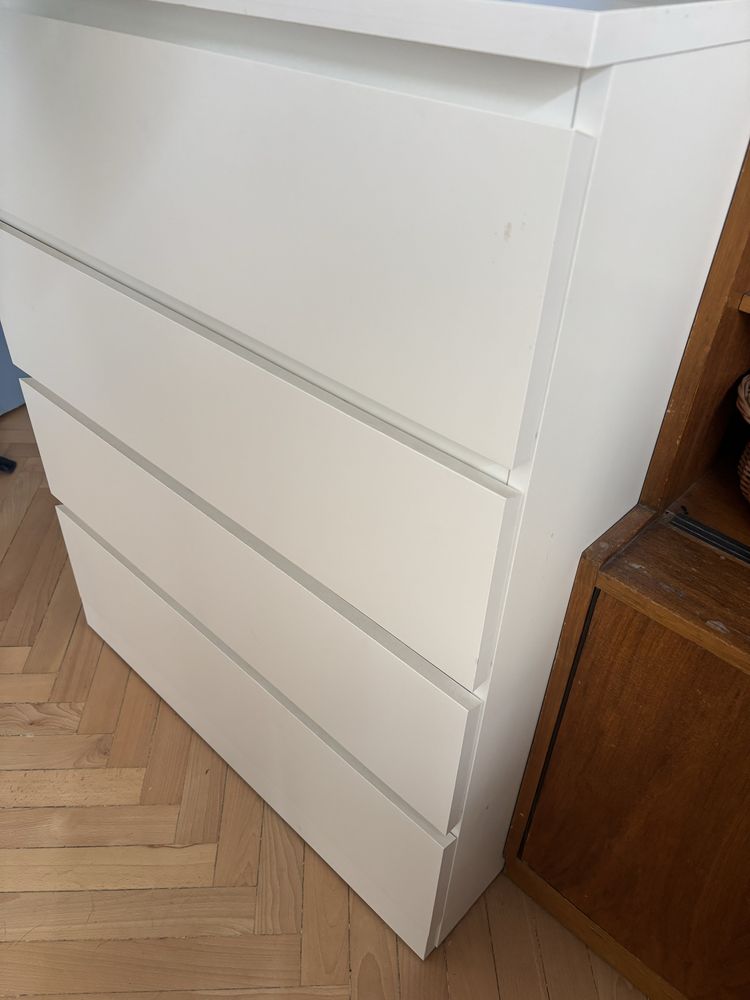 Komoda Ikea Malm biala wysoka 4 szuflady
