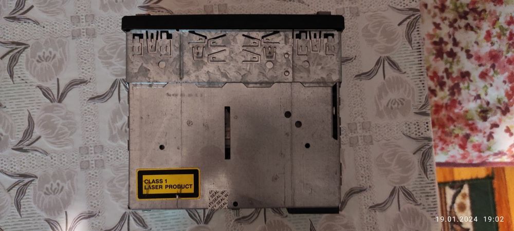 Продам магнітолу Blaupunkt