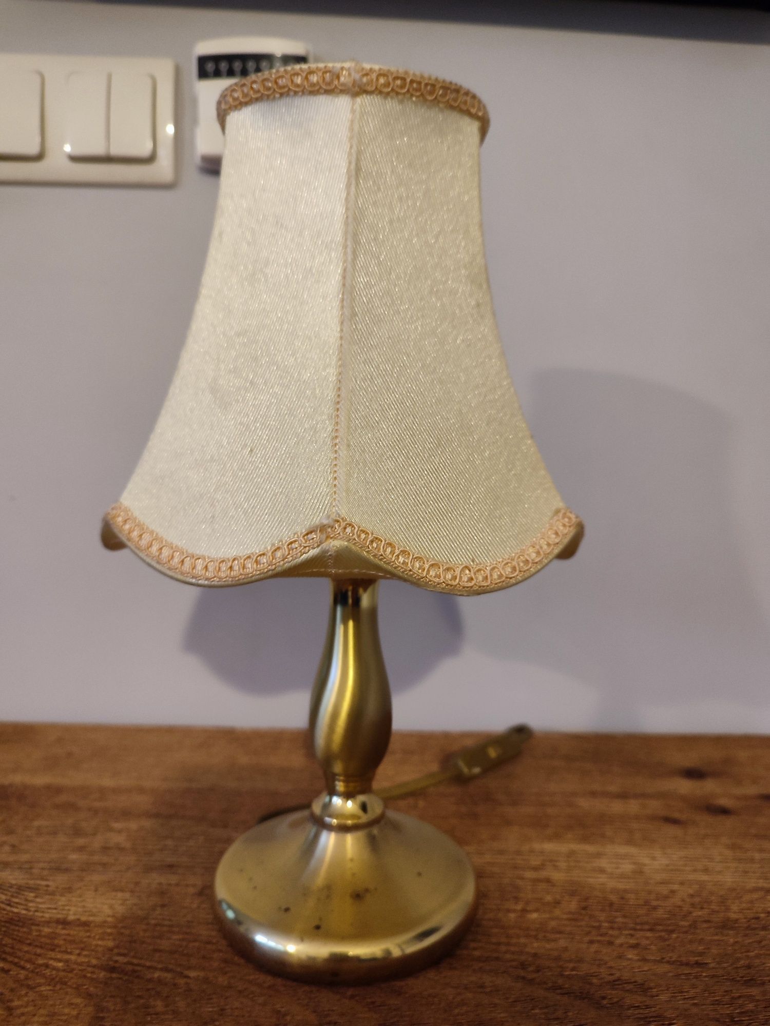 Lampka nocna z okresu PRL