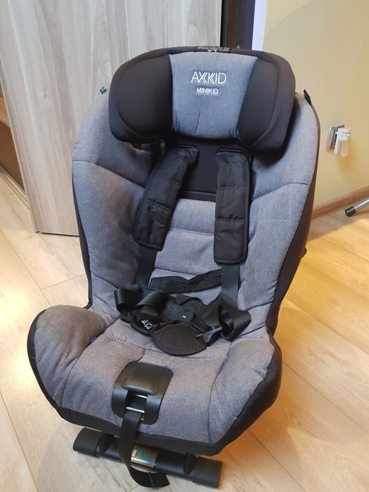 Fotelik samochodowy Axkid Minikid 9-25kg bezwypadkowy