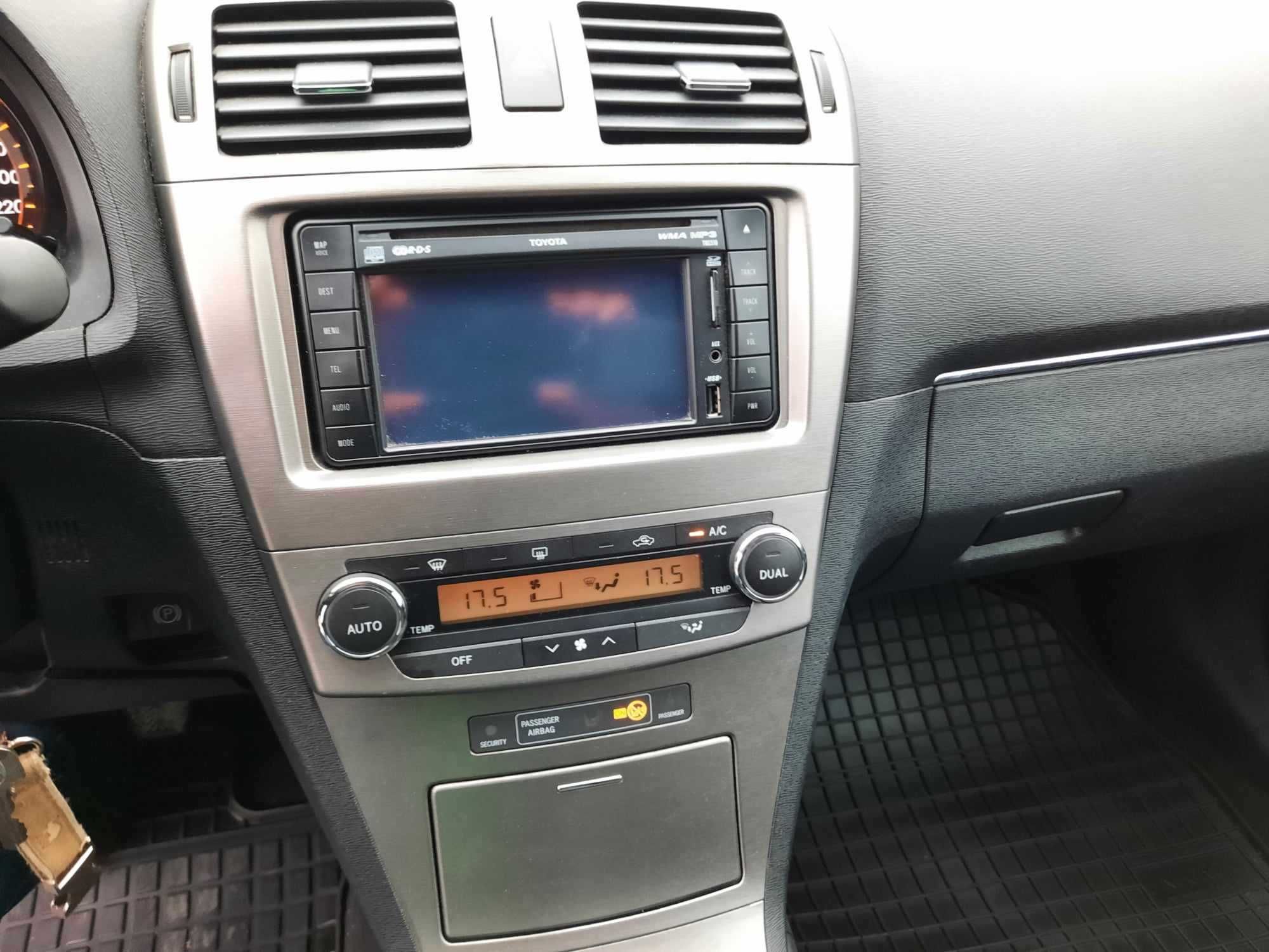 Toyota Avensis T27 kombi 2011