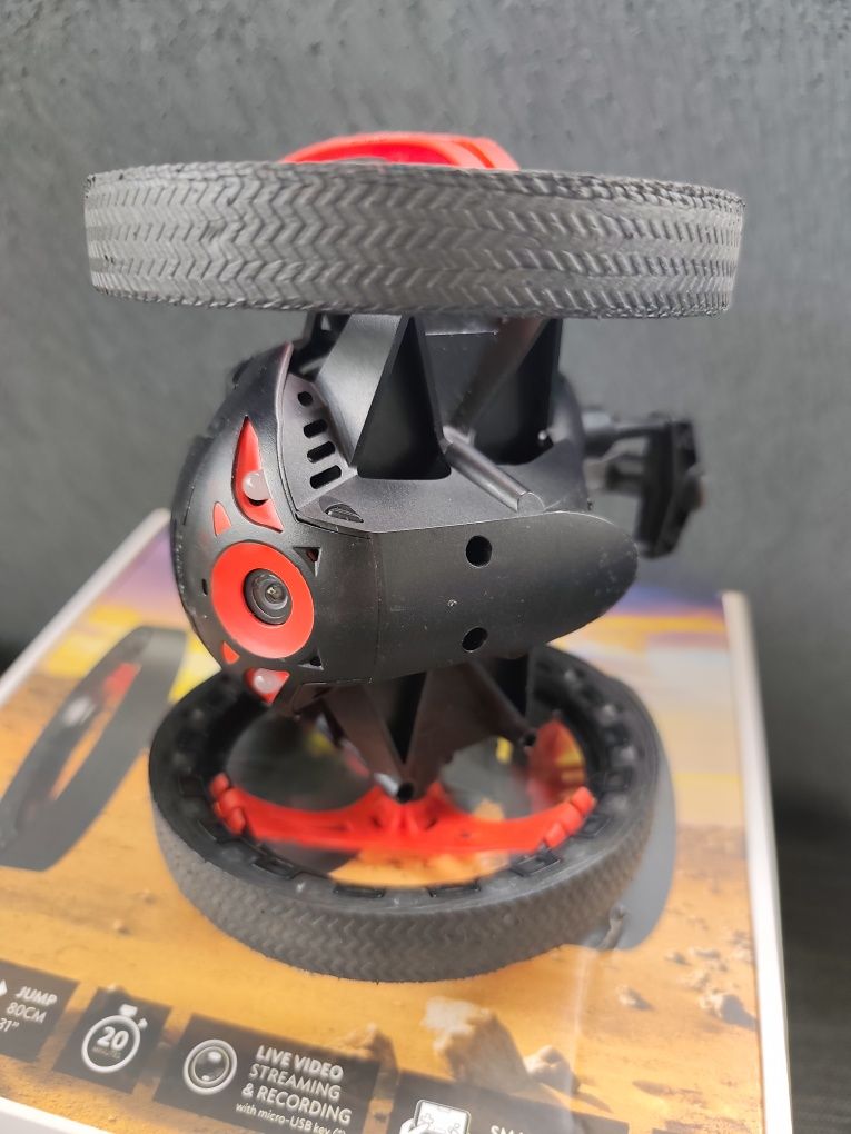 Parrot mini dron Jumping