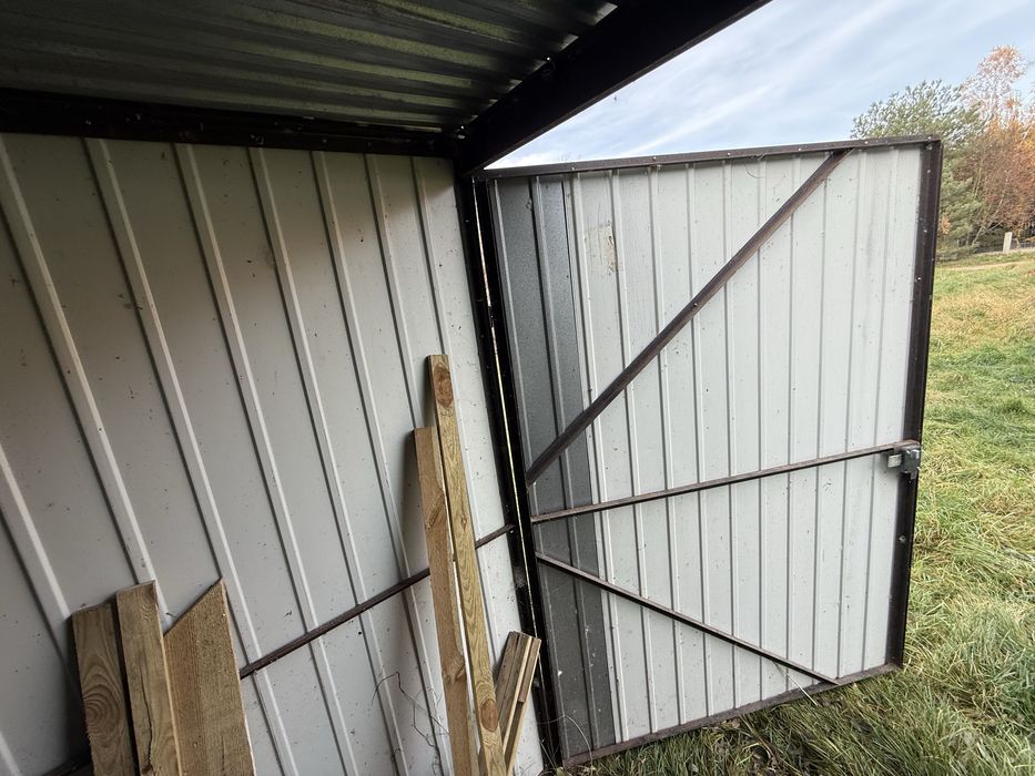 Garaż blaszak na budowę