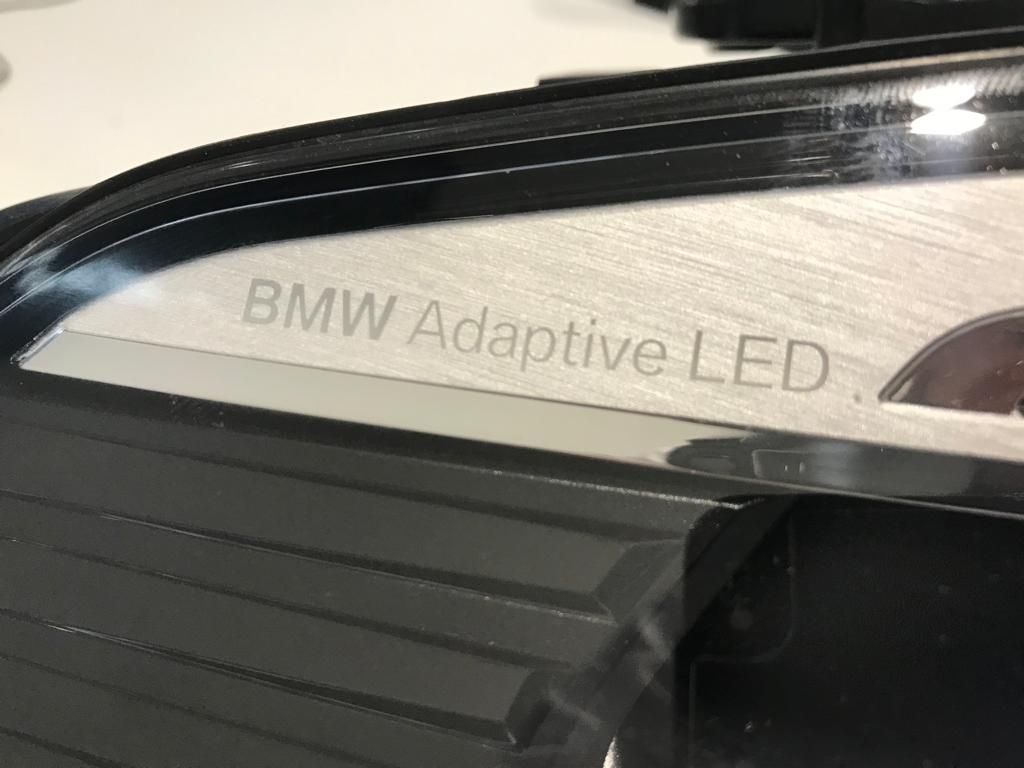 Farol direito LED ADAPTIVE BMW