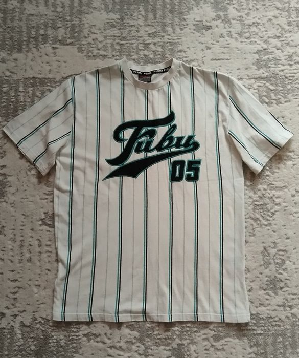 футболка Karl Kani/ FUBU