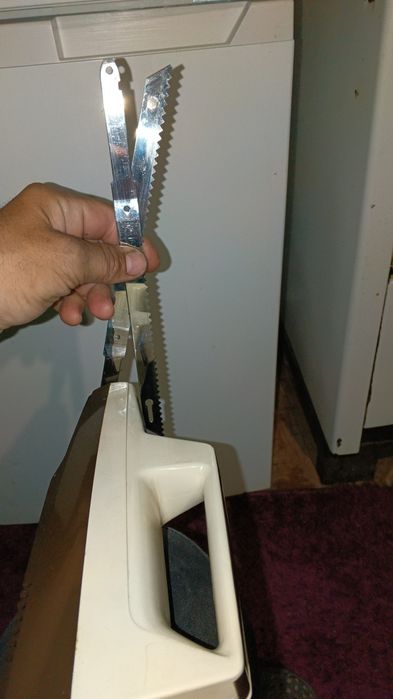 Продам французский электронож - Moulinex!