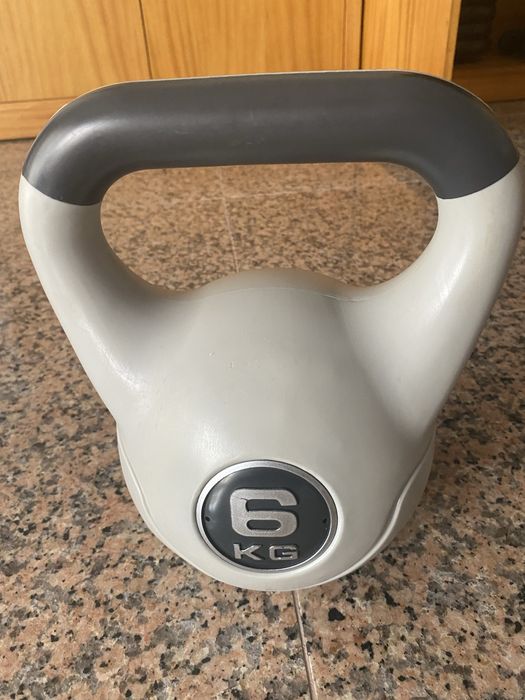 Kettlebell  com 6 KG