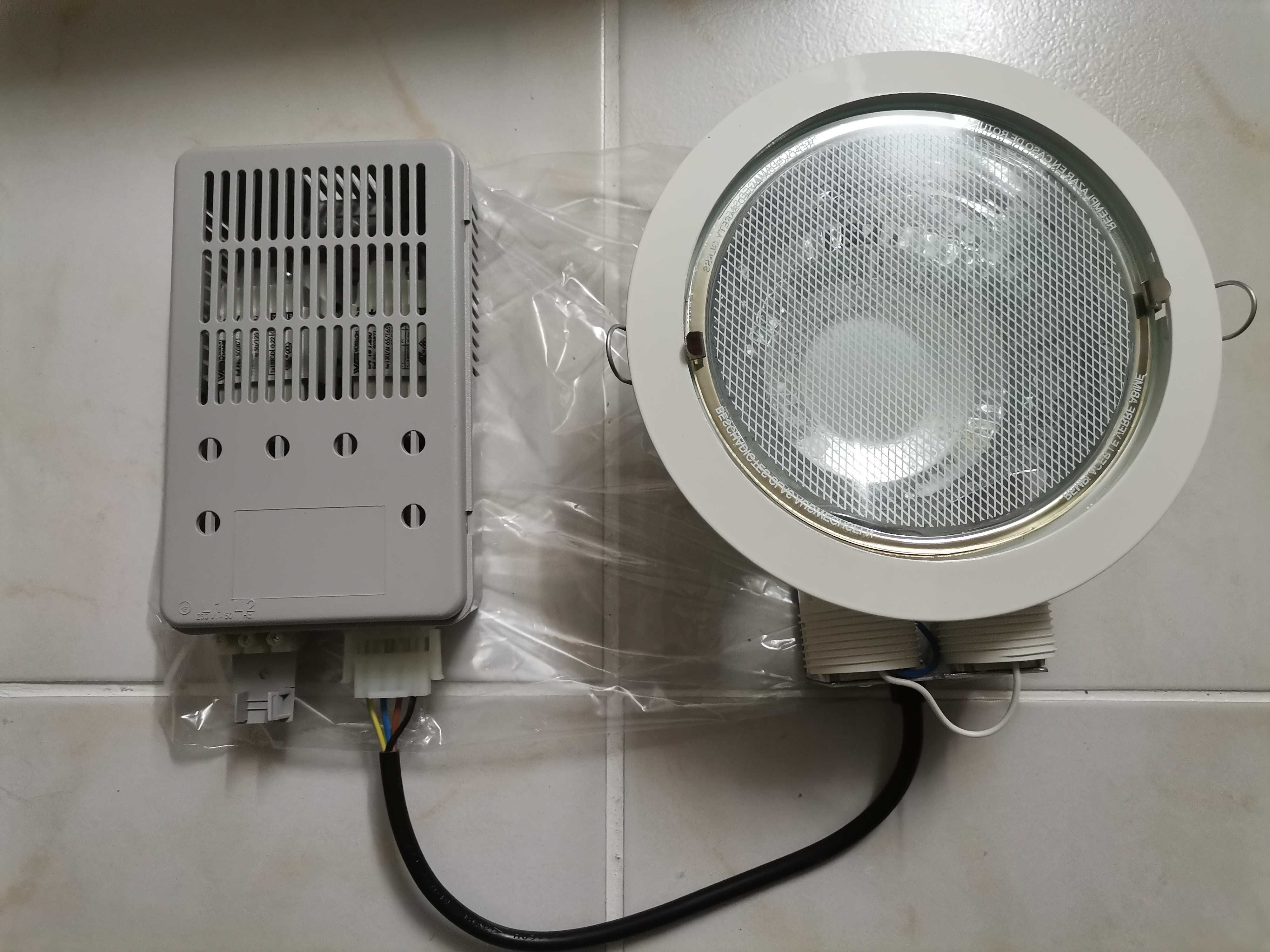 4 Aparelhos de Iluminação tipo Downlight de Encastrar 2x13watts