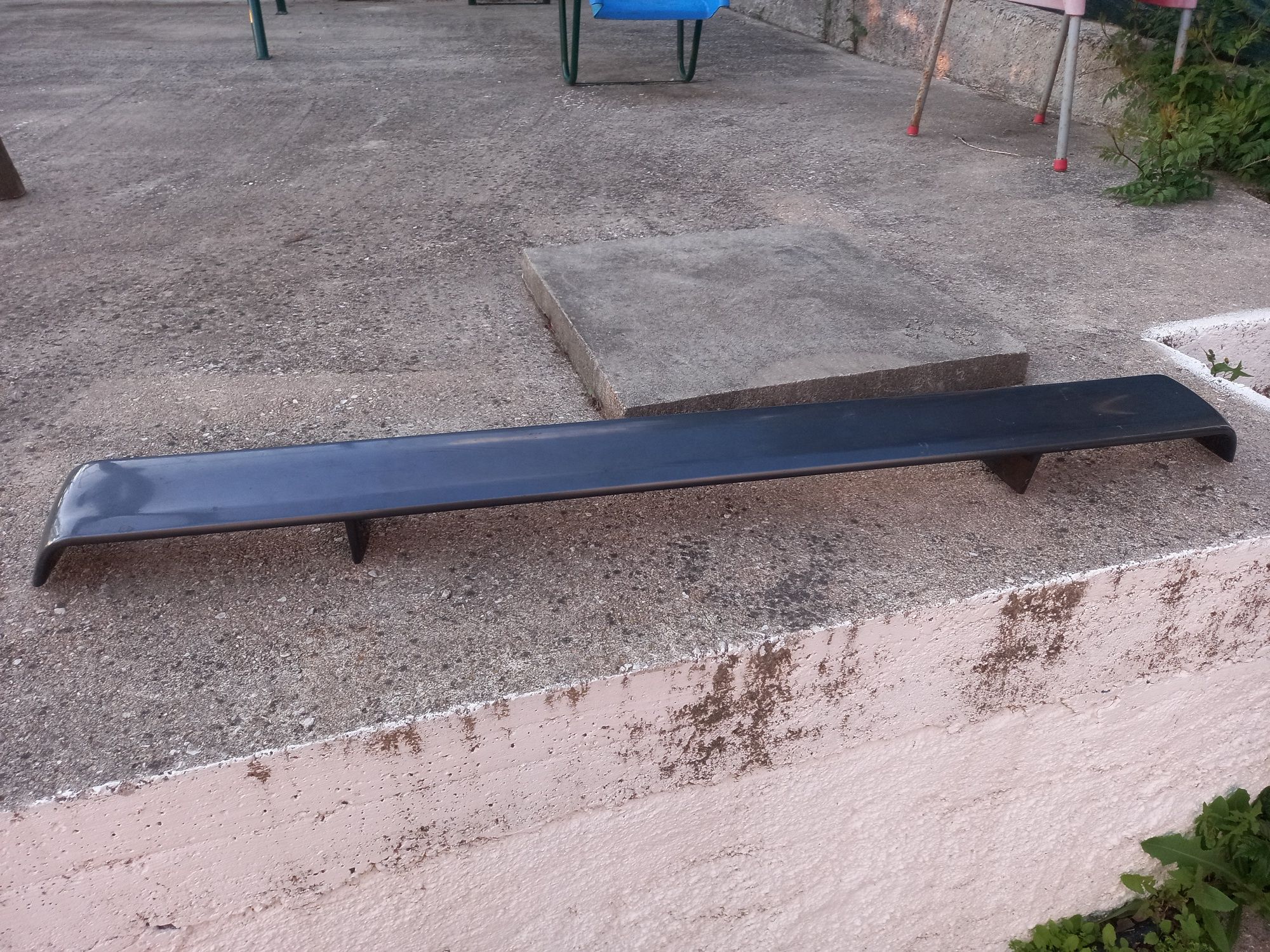 Aileron  peugeot