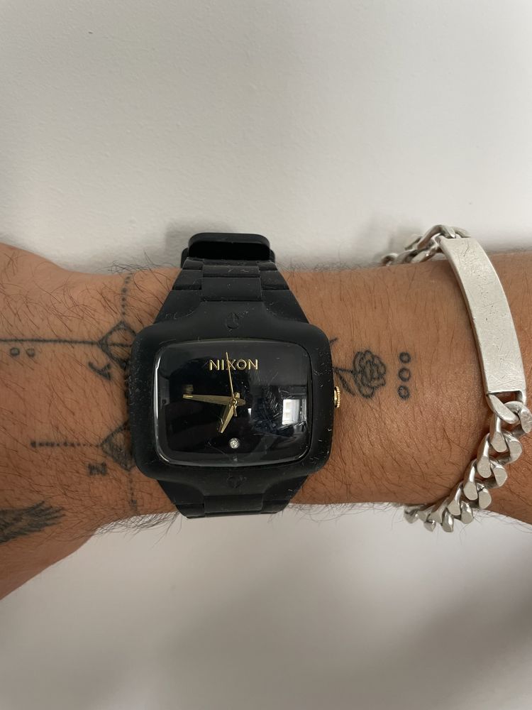 Relógio Nixon Preto em Silicone