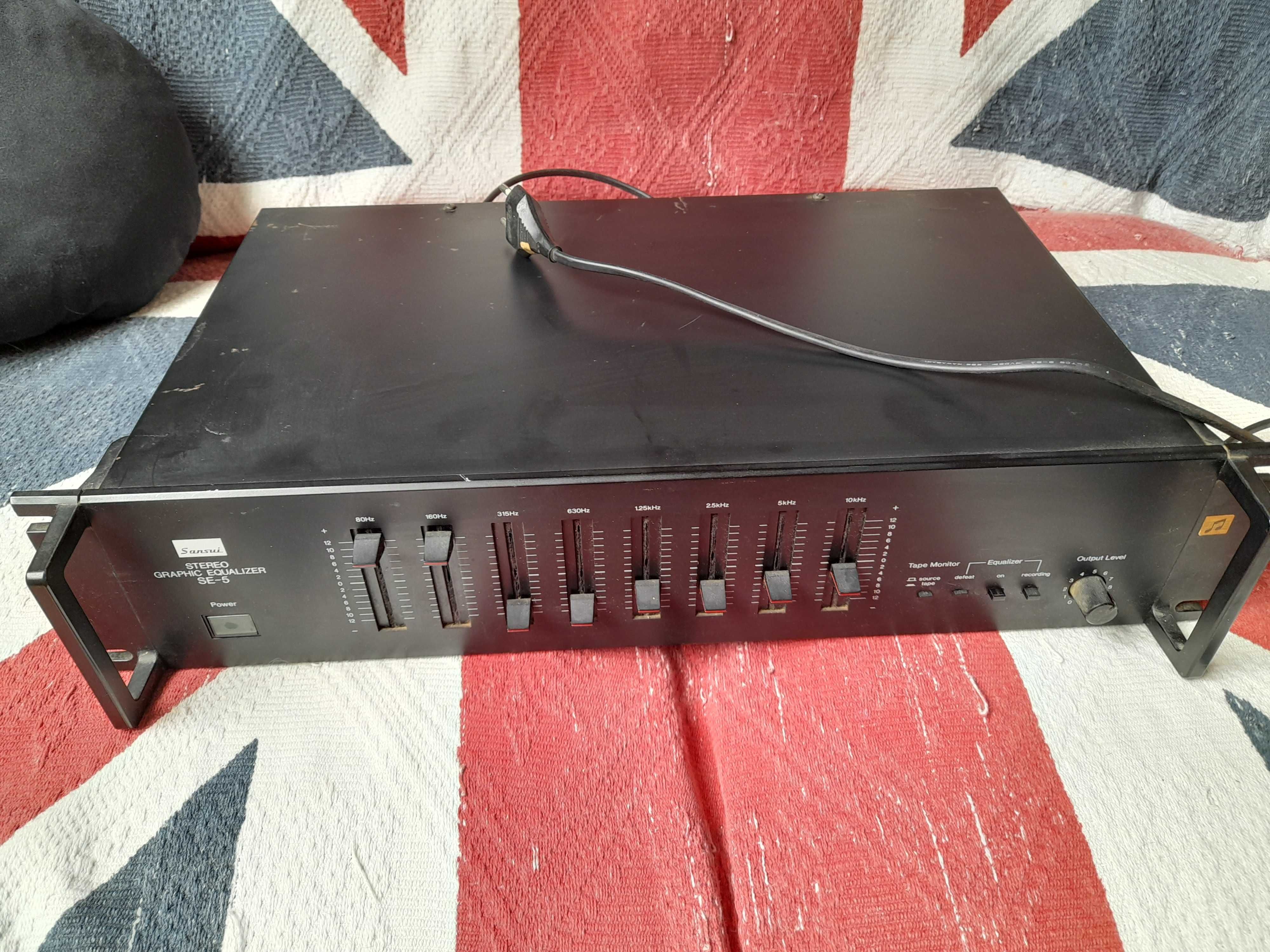 Equalizador Stereo  SANSUI  SE 7 preto vintage  Não funciona  (peças)