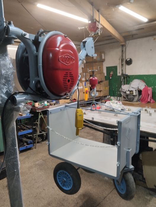 Wózek do wyciągarek budowlanych