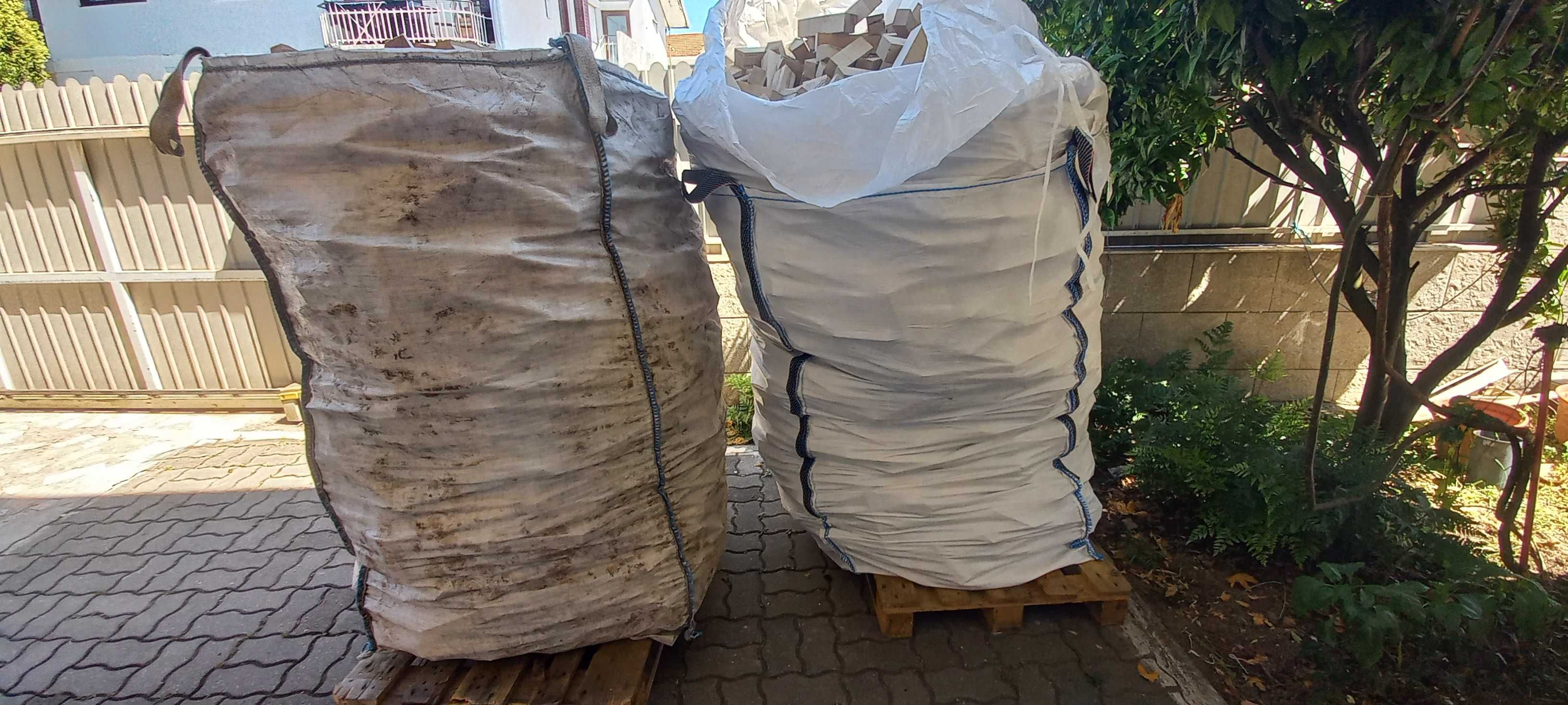 Vendo sacos de lenha