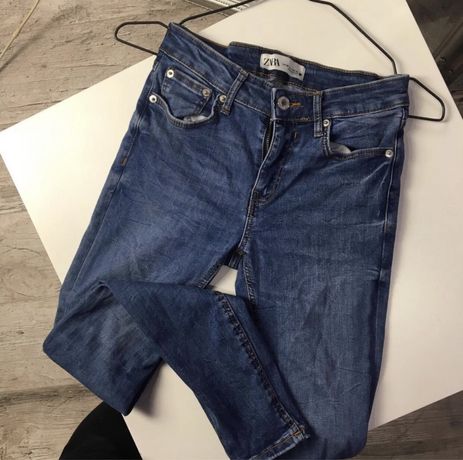 Zara синие джинсы