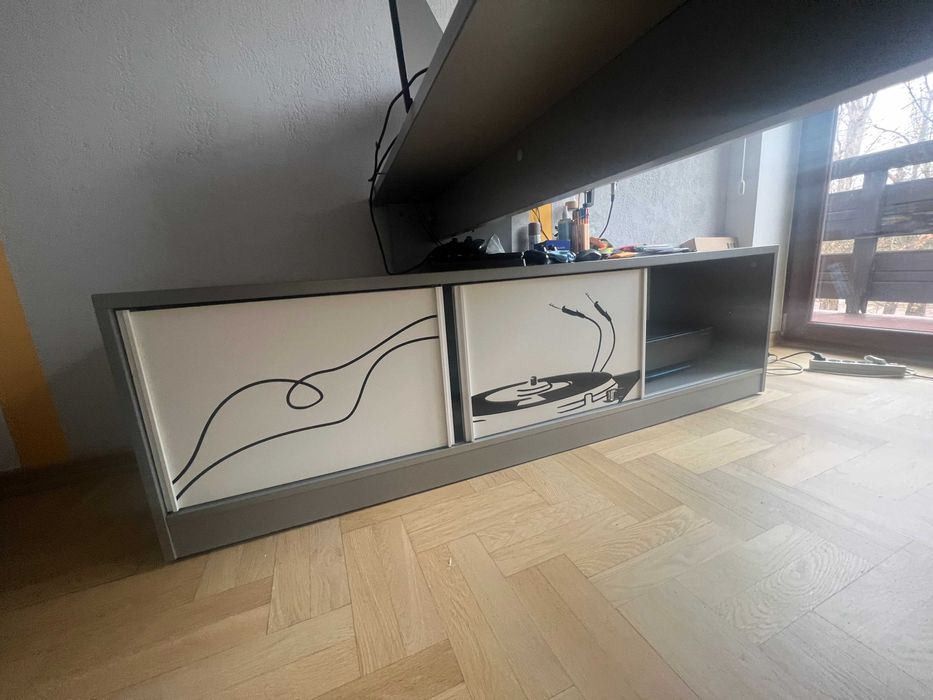 biurko z szafką Meblik RED MUSIC