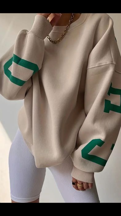 Новий теплий світшот на флісі з принтом