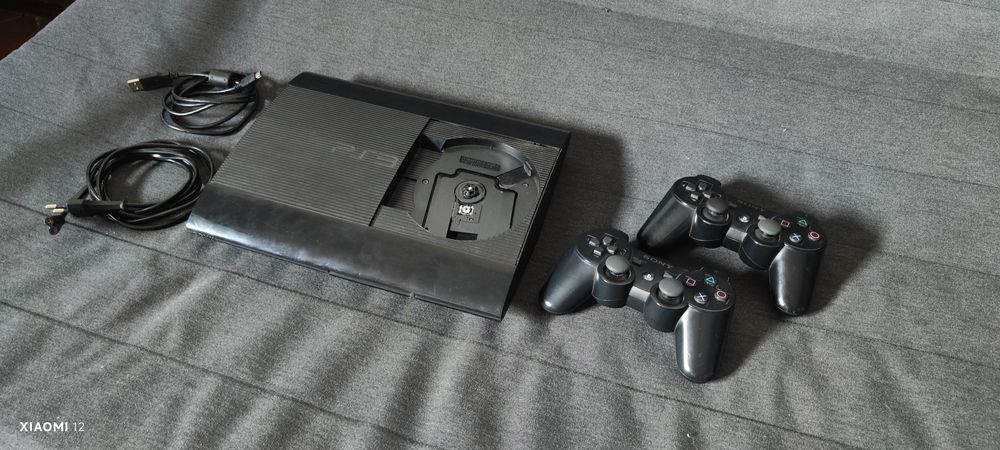 Play Station 3 Super Slim