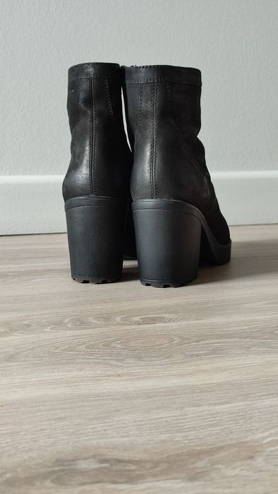 Ботильйони Vagabond Grace, р. 39