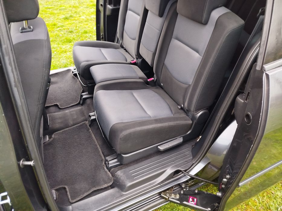 Mazda 5 2005рік 2.0d