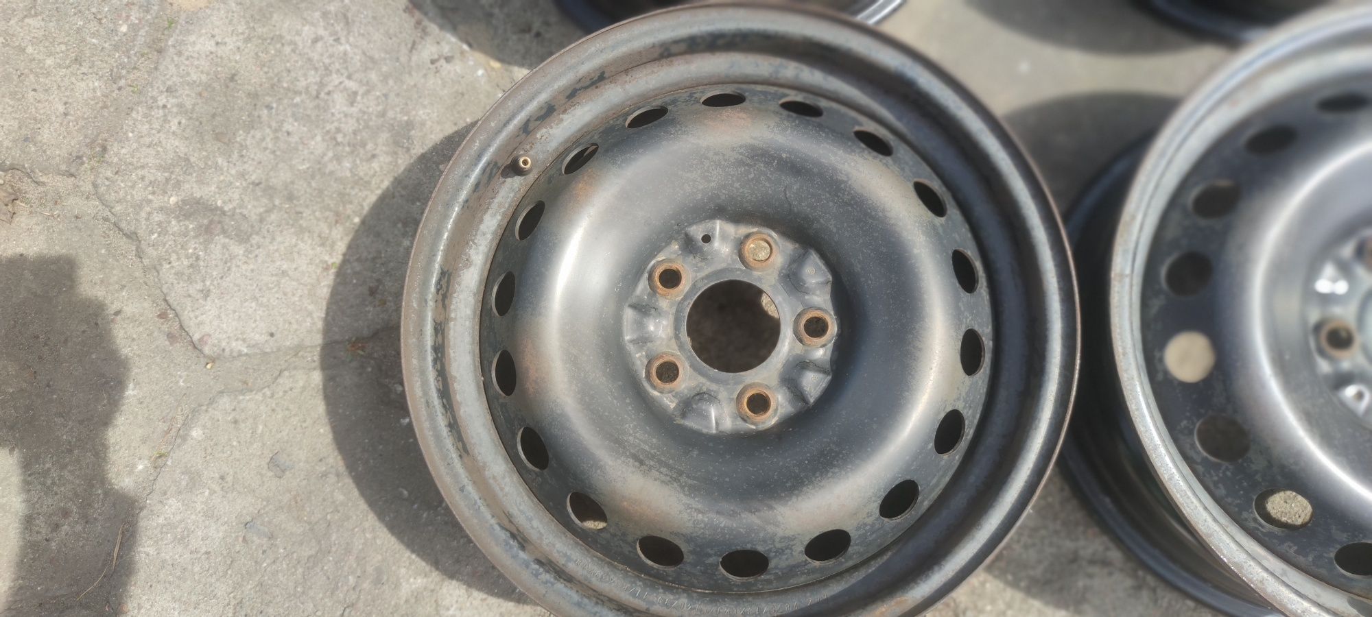 felgi stalowe 5x114,3 NISSAN i inne 6,5Jx16H ET 40 400zł