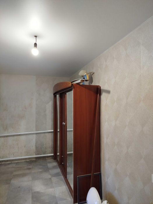 Квартира 2 - х кімнатна у центрі міста,можна використати як офіс