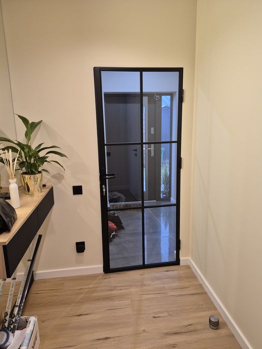 Złota rączka do domu i firmy ,szybkie naprawy i małe remonty.