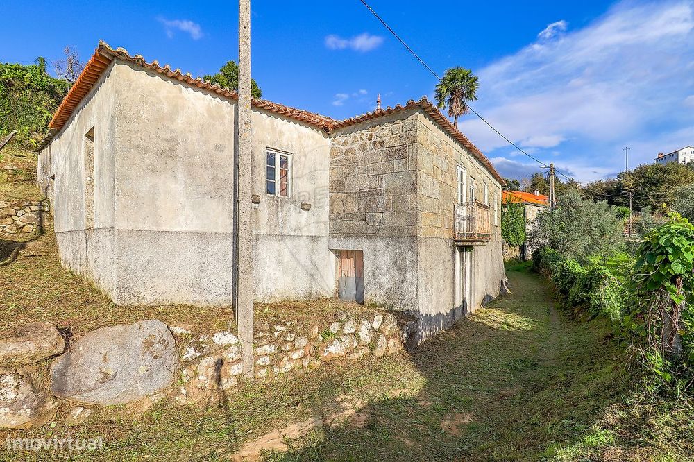 Moradia T4 para venda