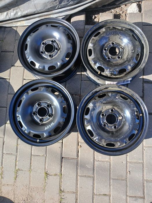 A1316. VW 5 x 14 RT 38 rozstaw 5x100 felgi stalowe