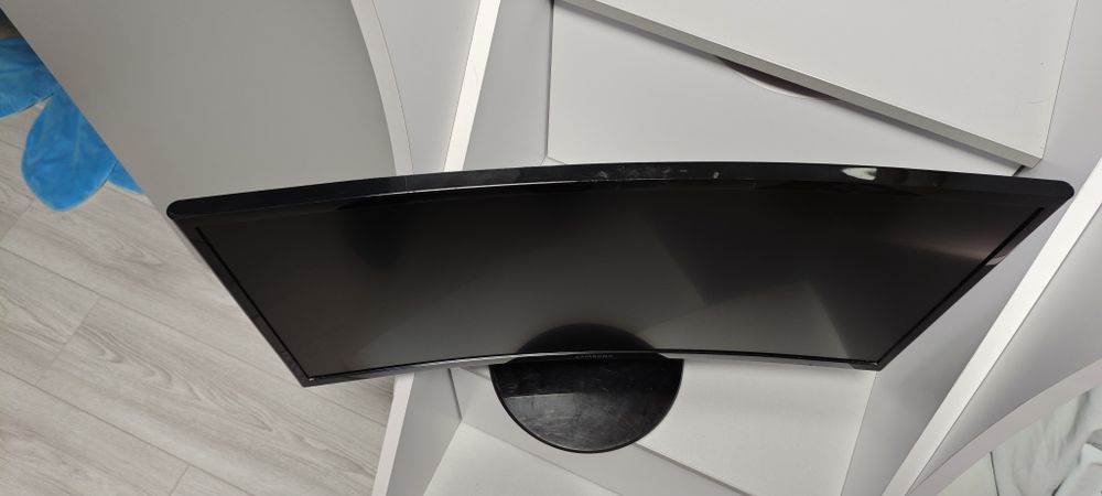 Samsung lc24f390fhixci