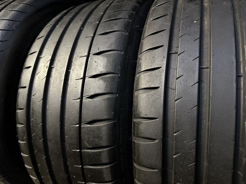 Резина 235/35/19 Michelin R19 комплект літо 90% залишок