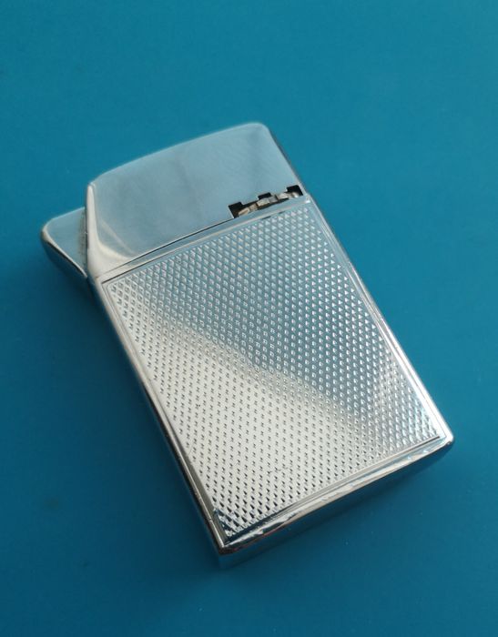 Винтажная зажигалка SAFFA