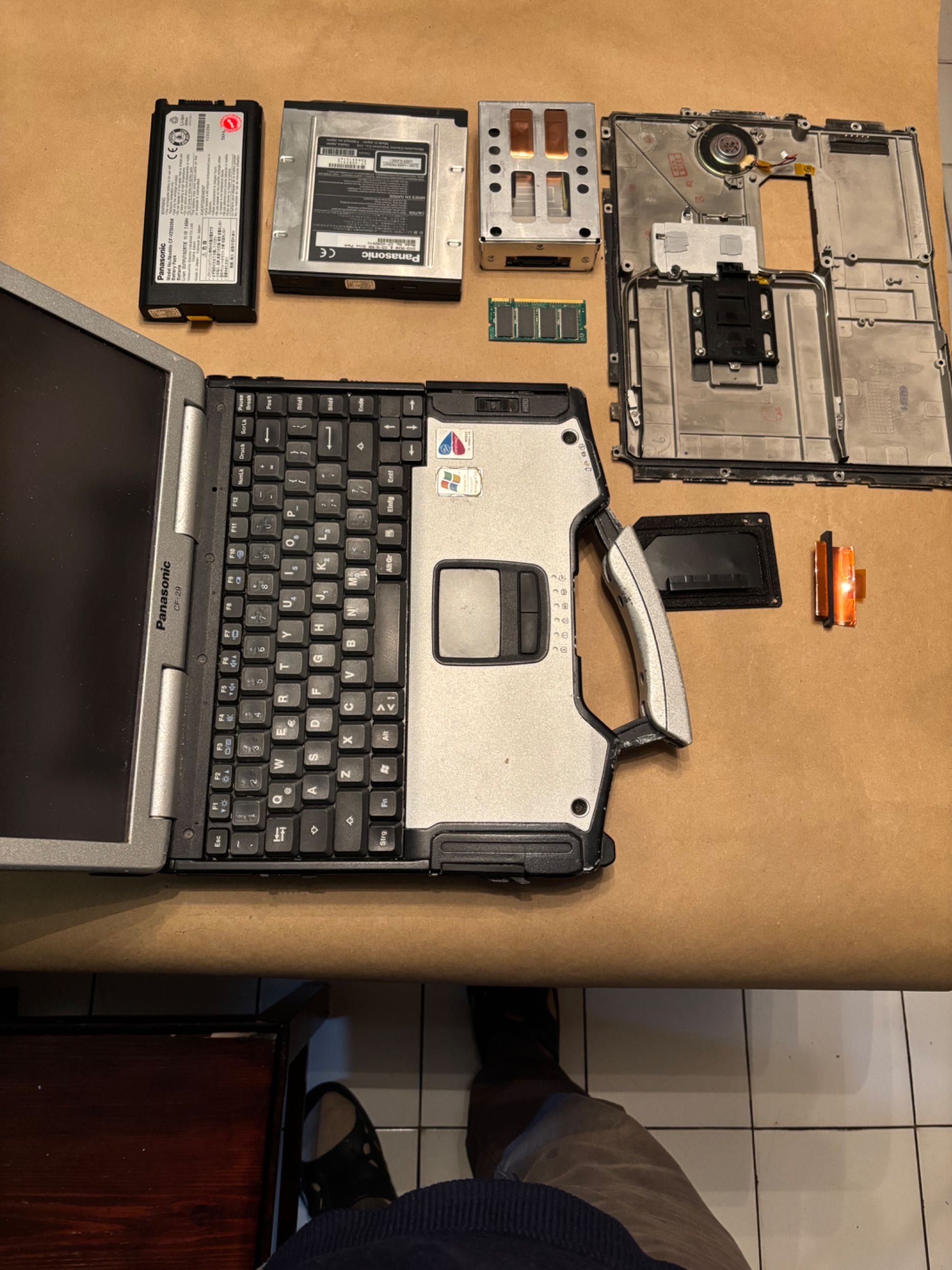 Laptop Toughbook Panasonic CF-29 na części