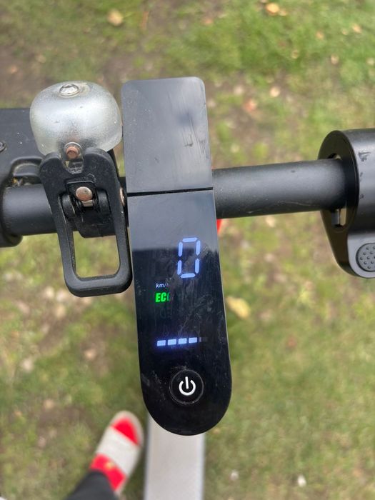 Електросамокат Xiaomi Mi Electric Scooter