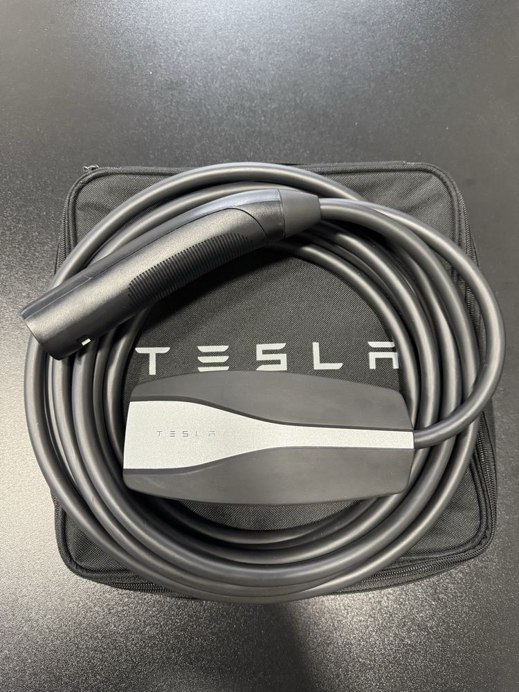 Зарядка Оригінал для Tesla gen 2, New. (32A). USA.
