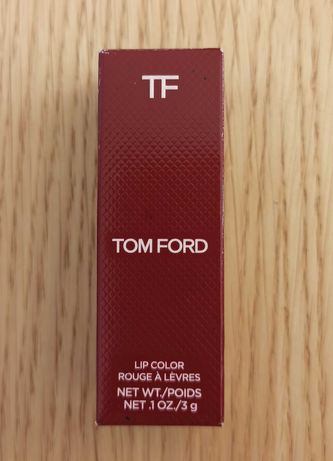 Tom Ford lost cherry помада