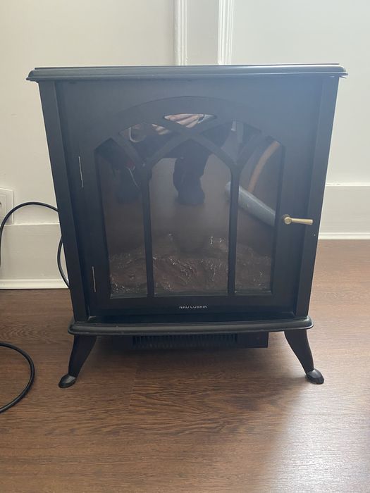 Aquecedor eletrico imita lareira