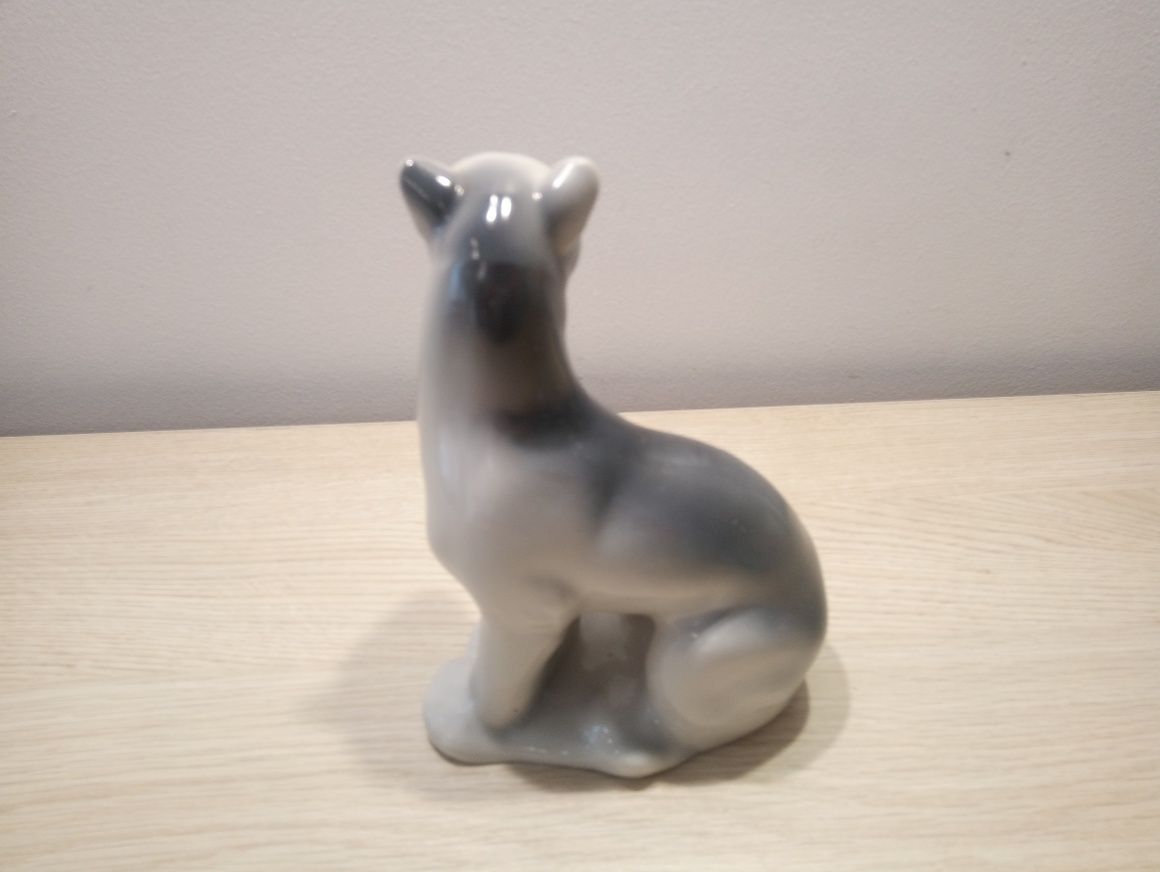 Figurka porcelanowa puma kot