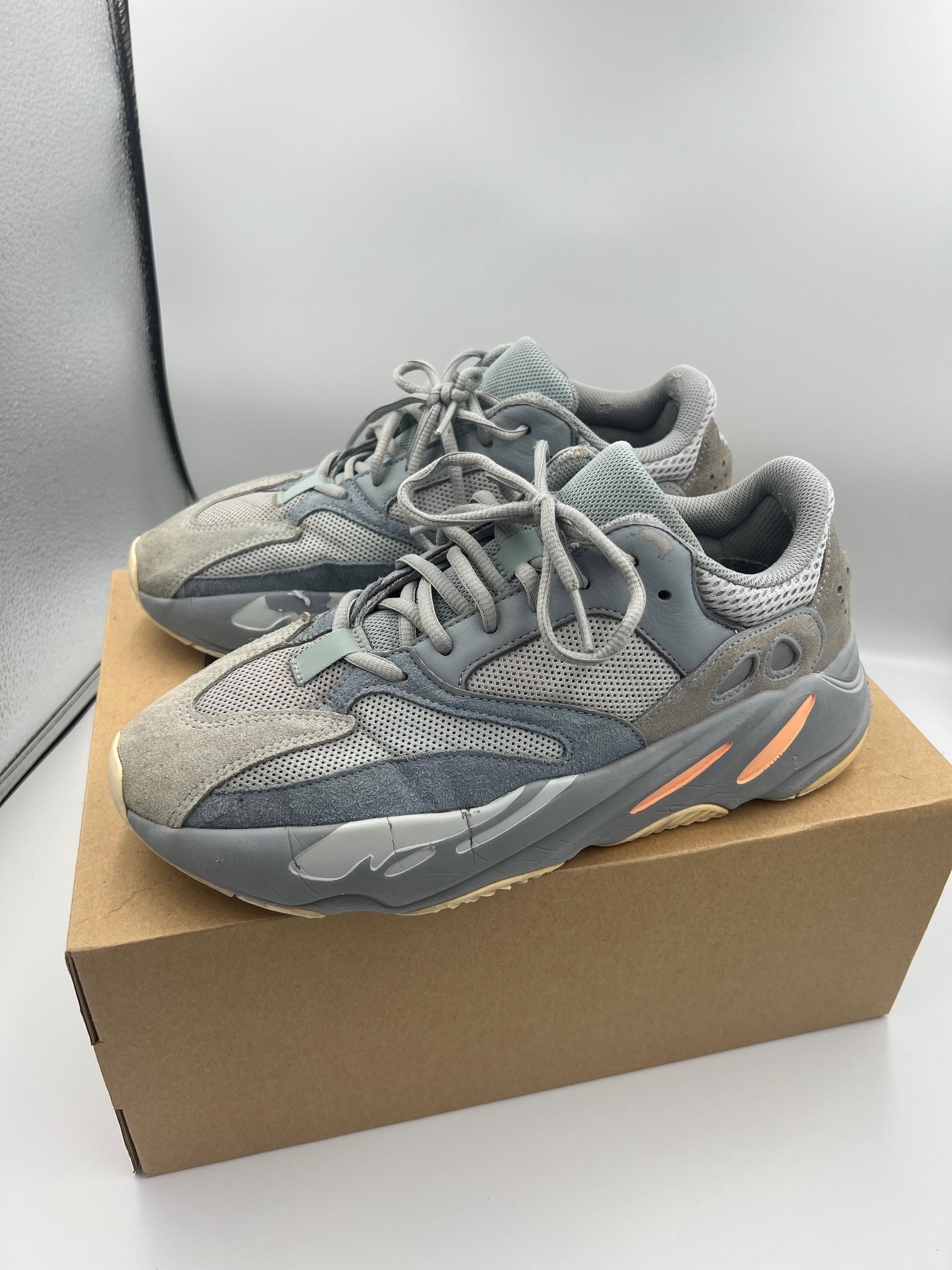 yeezy 700 boost inertia