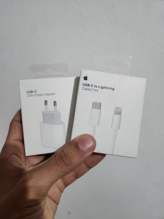 Caixinha e cabo carregador para iphone