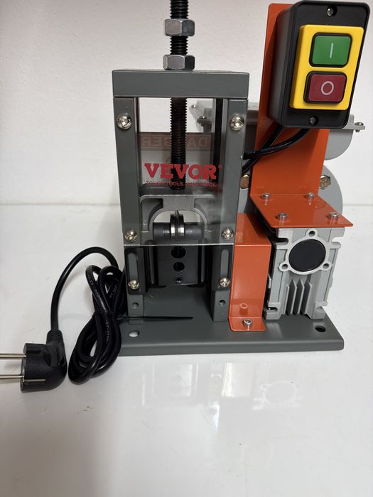 Maquina de descarnar cobre eletrica