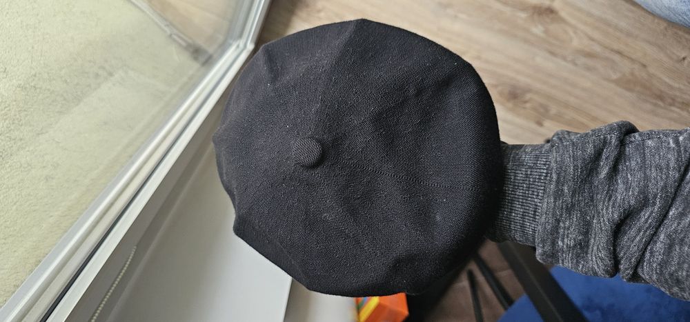 Beret Kangol rozmiar uniwersalny 57 - 59cm